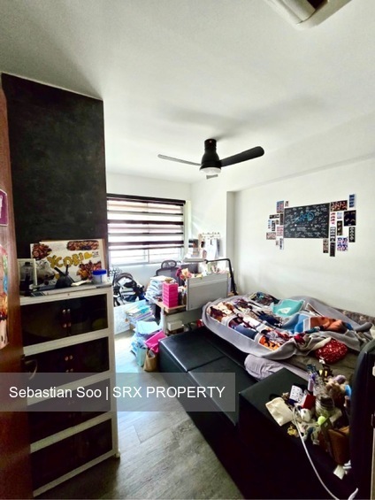 Boon Lay Avenue (Jurong West), HDB Executive #499719231